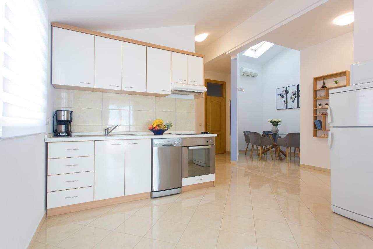 Ana Apartment *