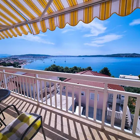 Apartments Ana Trogir Exterior photo