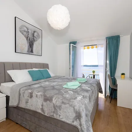 Apartments Ana Trogir Exterior photo