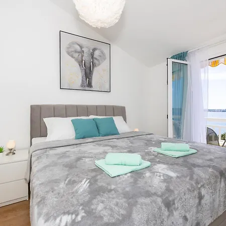 Apartments Ana Trogir Exterior photo